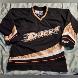Vintage CCM Anaheim Ducks Black NHL Hockey Jersey Mens Size Small Made in CANADA